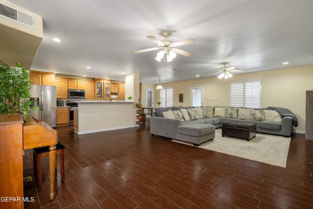 13745 Paseo Del Mar Drive, Horizon City, TX 79928