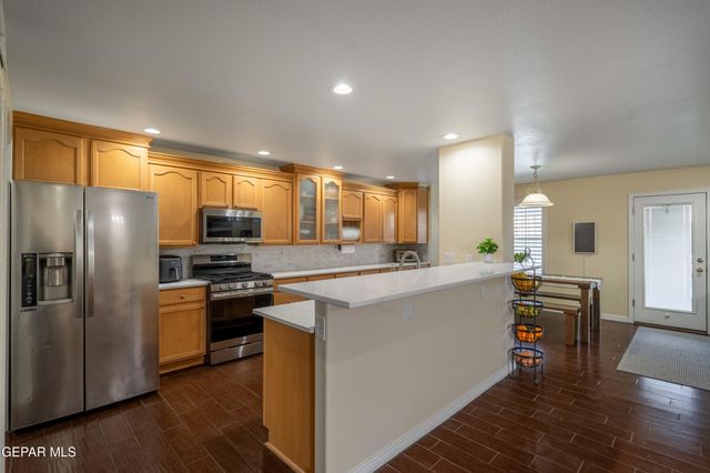 13745 Paseo Del Mar Drive, Horizon City, TX 79928