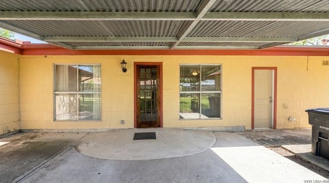 5039 Galahad Dr, San Antonio, TX 78218