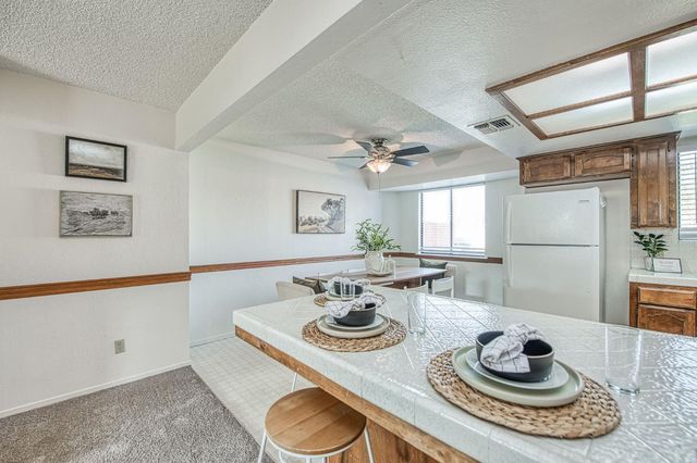 1204 Fedora Avenue, Clovis, CA 93612