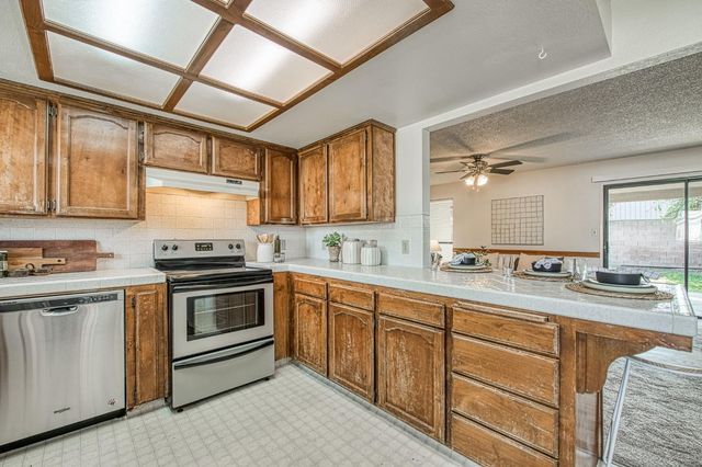 1204 Fedora Avenue, Clovis, CA 93612