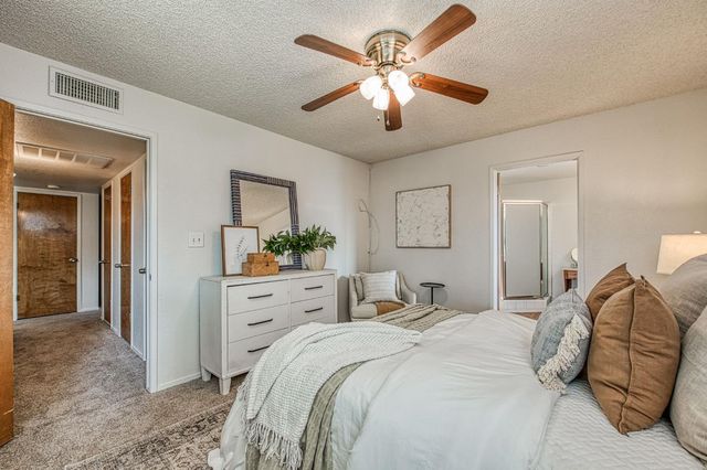 1204 Fedora Avenue, Clovis, CA 93612