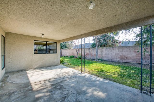 1204 Fedora Avenue, Clovis, CA 93612