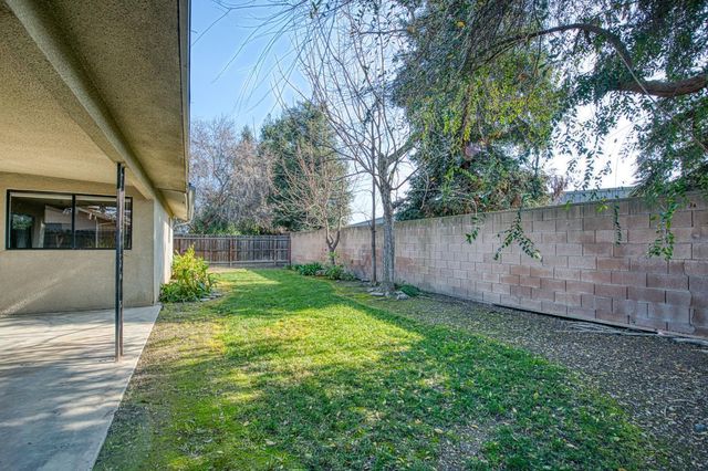 1204 Fedora Avenue, Clovis, CA 93612