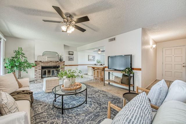 1204 Fedora Avenue, Clovis, CA 93612