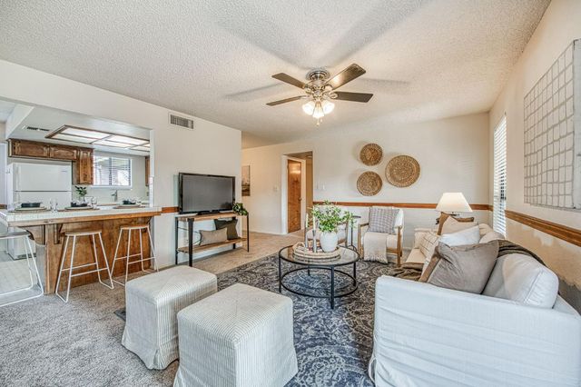 1204 Fedora Avenue, Clovis, CA 93612