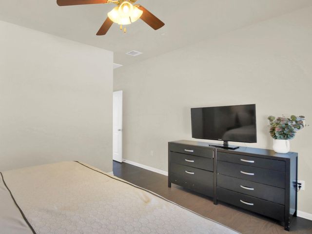 1600 Airedale RD 2601, Austin, TX 78748