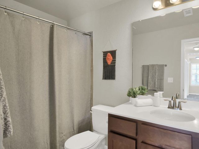 1600 Airedale RD 2601, Austin, TX 78748