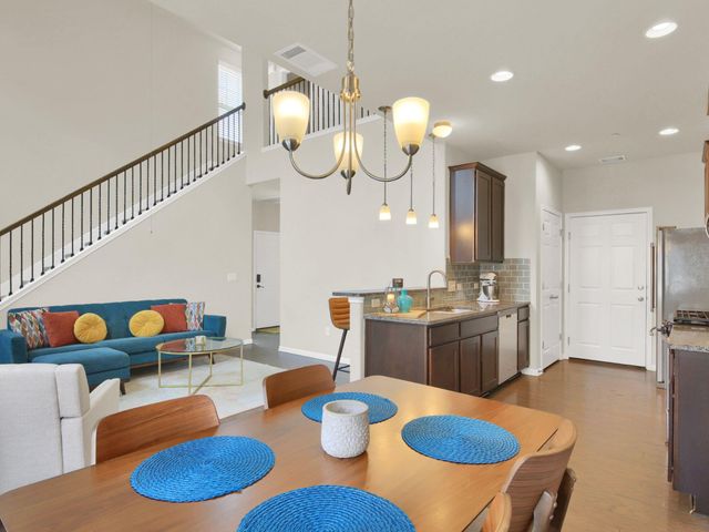 1600 Airedale RD 2601, Austin, TX 78748