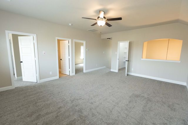 1749 Stillwater Drive, Burleson, TX 76028