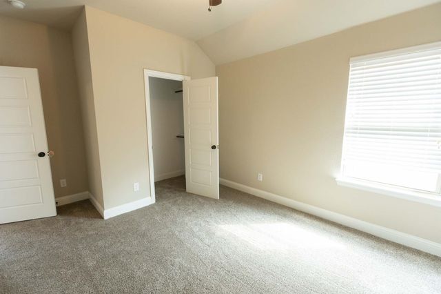 1749 Stillwater Drive, Burleson, TX 76028