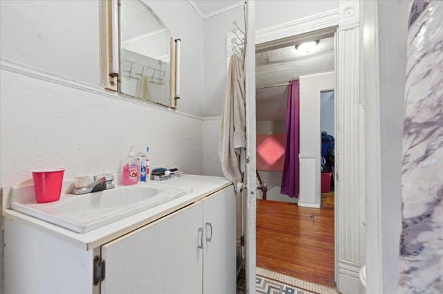 713 MADISON Avenue, Council Bluffs, IA 51503