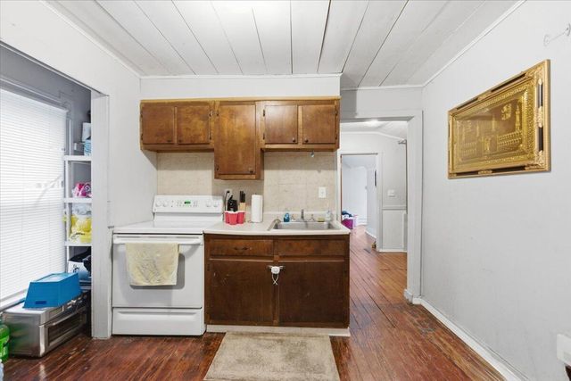 713 MADISON Avenue, Council Bluffs, IA 51503