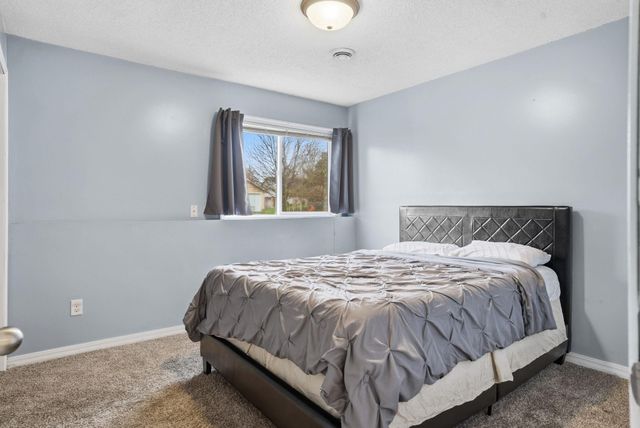 19941 Calgary Trail, Farmington, MN 55024