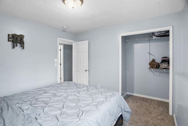 19941 Calgary Trail, Farmington, MN 55024