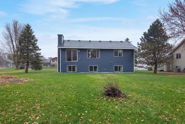 19941 Calgary Trail, Farmington, MN 55024