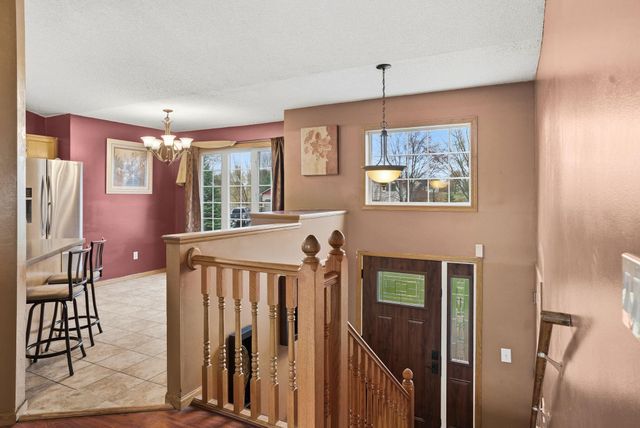 19941 Calgary Trail, Farmington, MN 55024