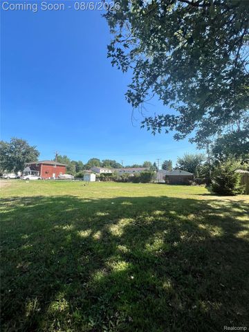 24510 Ramsgate, Clinton Charter Township, MI 48035