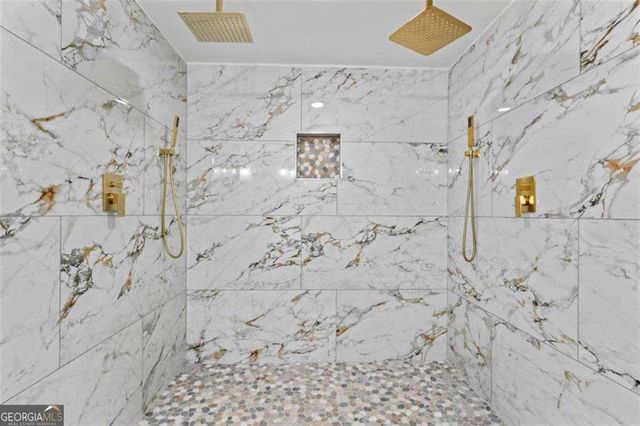 2023 Stoneleigh Drive, Stone Mountain, GA 30087