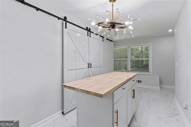 2023 Stoneleigh Drive, Stone Mountain, GA 30087