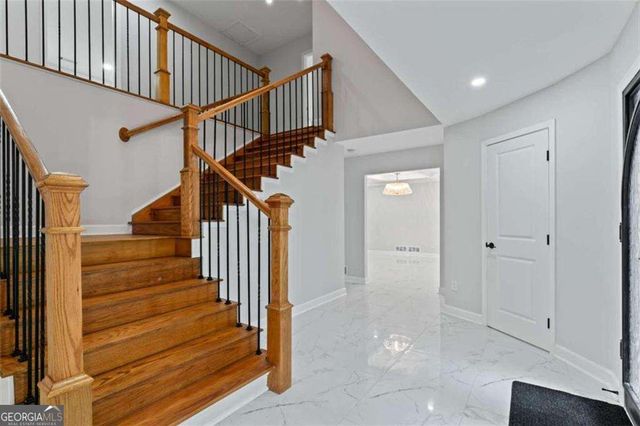 2023 Stoneleigh Drive, Stone Mountain, GA 30087