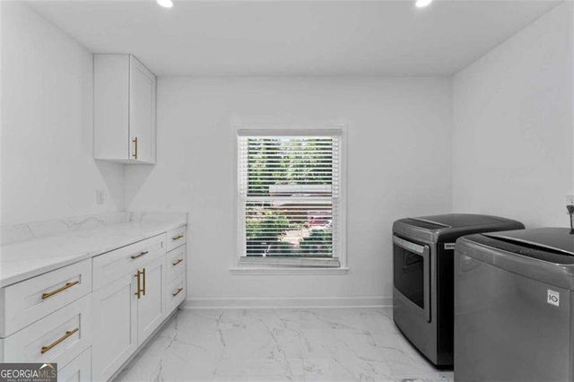 2023 Stoneleigh Drive, Stone Mountain, GA 30087