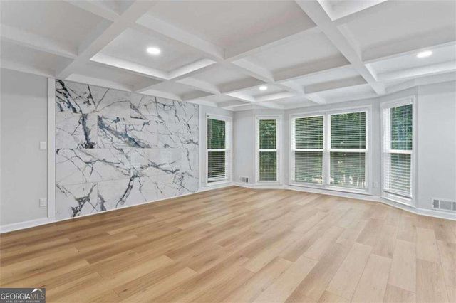 2023 Stoneleigh Drive, Stone Mountain, GA 30087