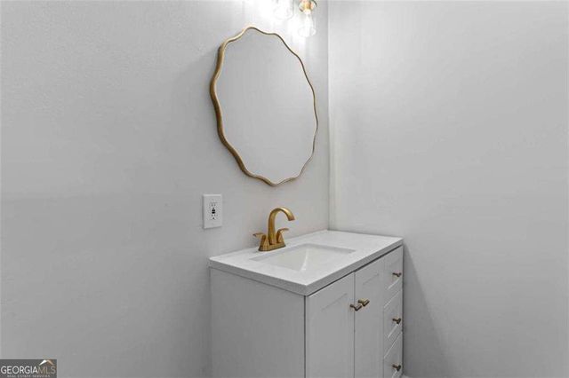 2023 Stoneleigh Drive, Stone Mountain, GA 30087