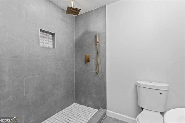 2023 Stoneleigh Drive, Stone Mountain, GA 30087