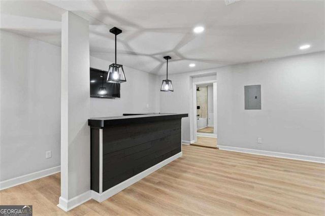 2023 Stoneleigh Drive, Stone Mountain, GA 30087