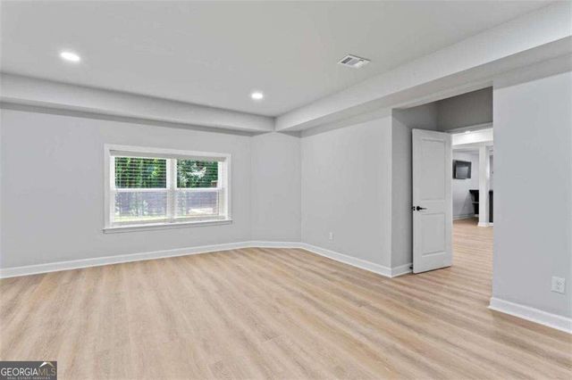 2023 Stoneleigh Drive, Stone Mountain, GA 30087