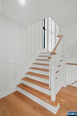 147 Central Avenue 14, Old Tappan, NJ 07675