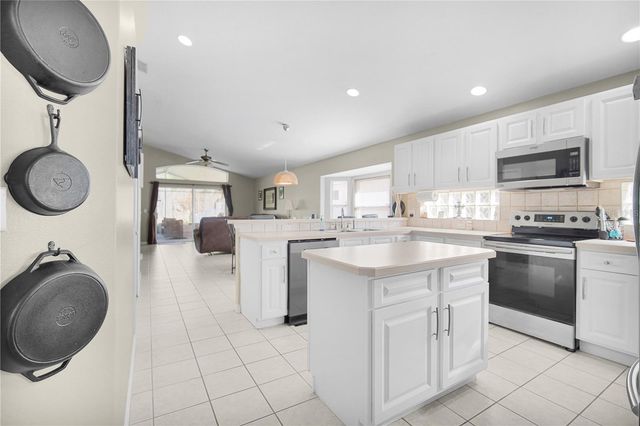 5457 LOS PALMA VISTA DRIVE, Orlando, FL 32837