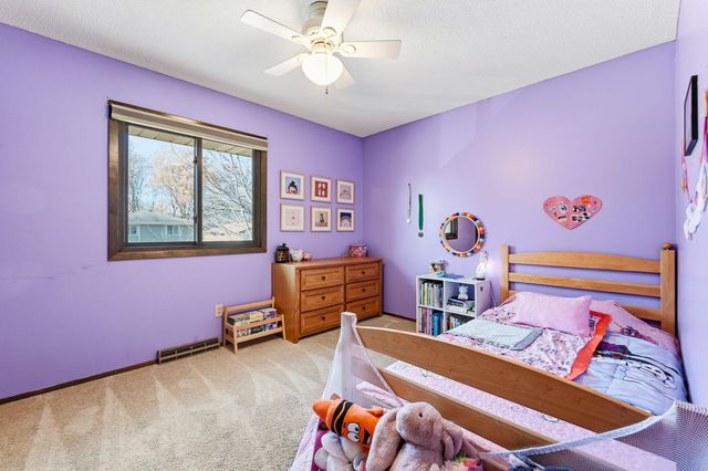 6640 Flag Avenue N, Brooklyn Park, MN 55428