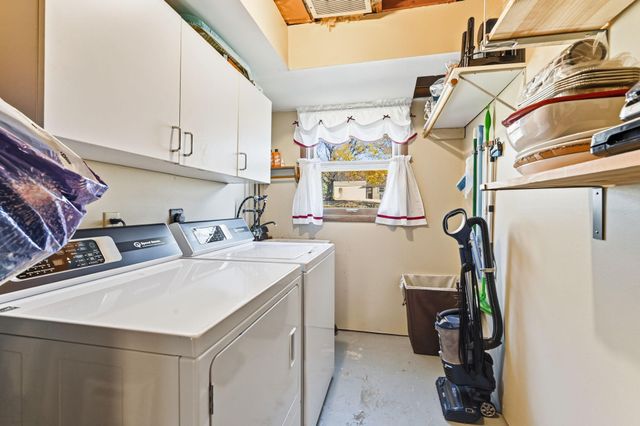 6640 Flag Avenue N, Brooklyn Park, MN 55428