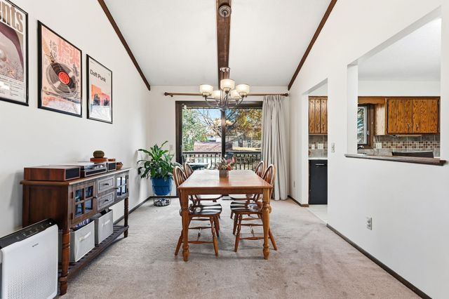 6640 Flag Avenue N, Brooklyn Park, MN 55428