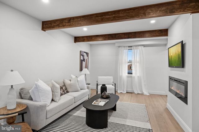 1752 LARK LN, Cherry Hill, NJ 08003