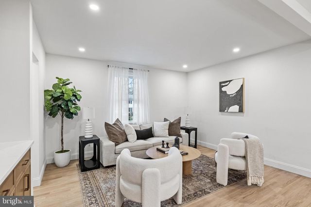 1752 LARK LN, Cherry Hill, NJ 08003