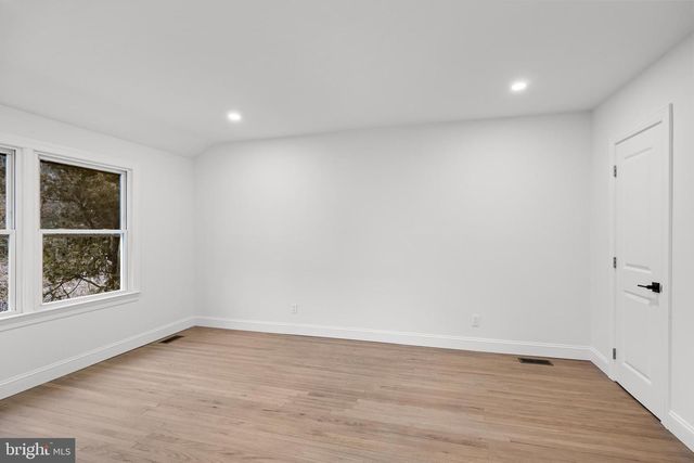 1752 LARK LN, Cherry Hill, NJ 08003