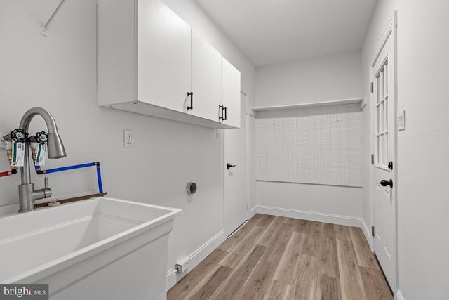 1752 LARK LN, Cherry Hill, NJ 08003