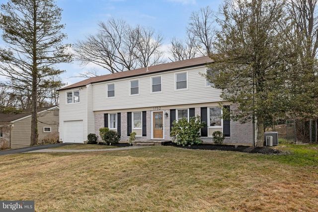 1752 LARK LN, Cherry Hill, NJ 08003