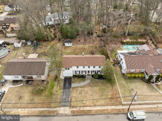 1752 LARK LN, Cherry Hill, NJ 08003