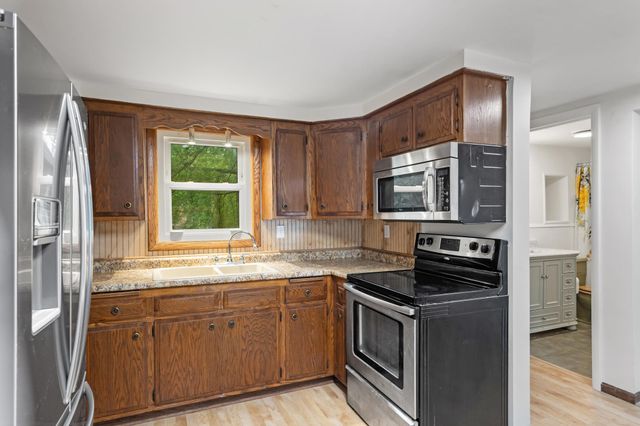 575 Hamel Road, Medina, MN 55340
