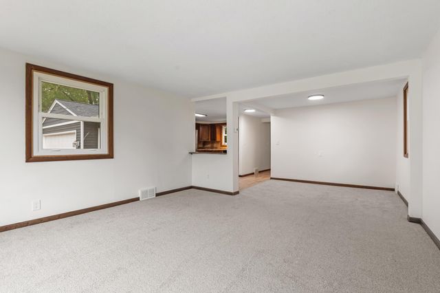 575 Hamel Road, Medina, MN 55340