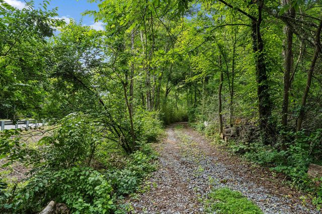 8797 Highway 100, Nashville, TN 37221