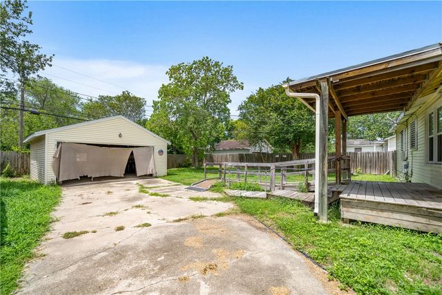 1018 Mcclendon St, Corpus Christi, TX 78404