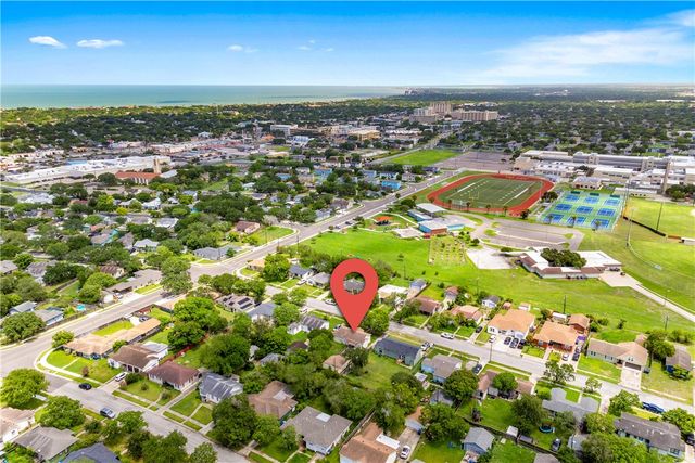 1018 Mcclendon St, Corpus Christi, TX 78404