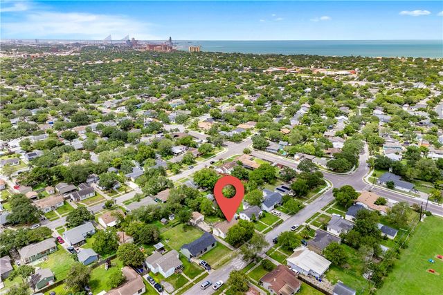 1018 Mcclendon St, Corpus Christi, TX 78404