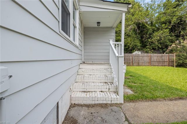 1220 Hibie ST, Norfolk, VA 23523