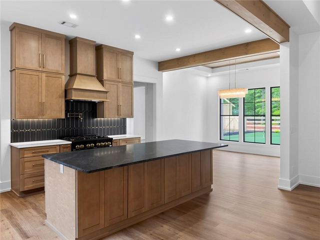 542 Palm Street, Holly Springs, GA 30115